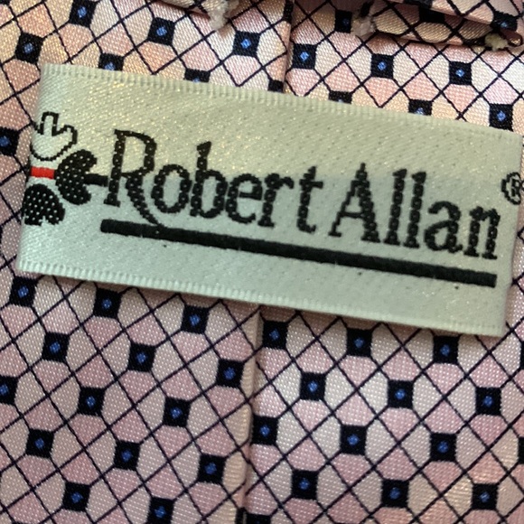 RA Tie - Picture 2 of 4